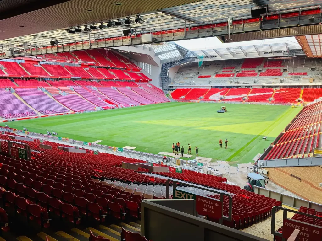 Hatko Hybridgrass schittert opnieuw in het Liverpool Anfield Stadium: Een testament voor onwrikbare uitmuntendheid