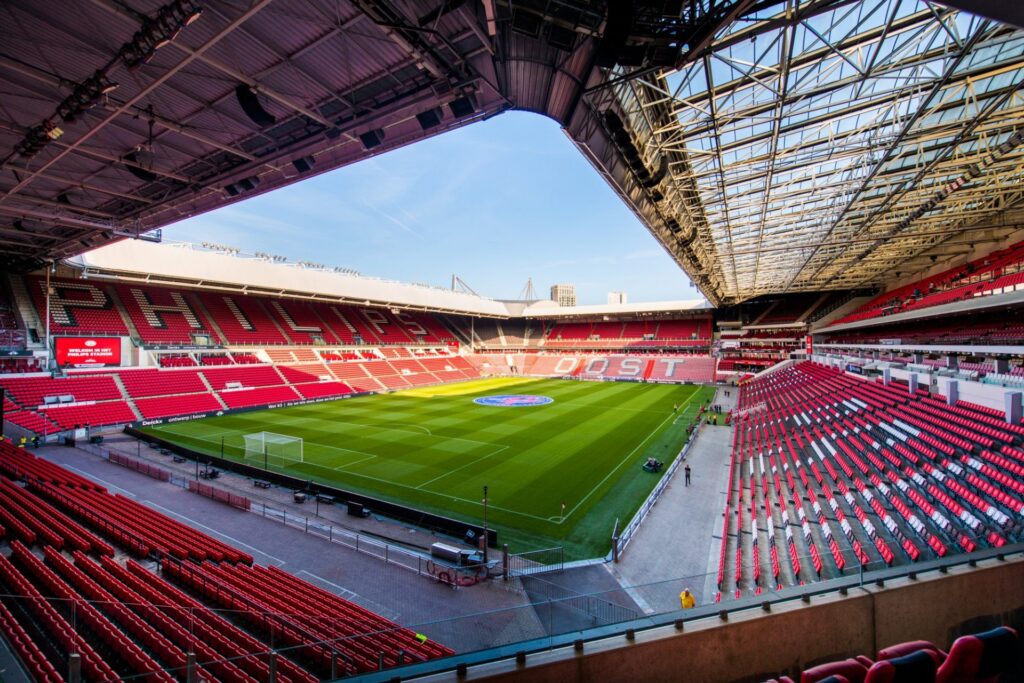 PSV Eindhoven’s Philips Stadion Voted Holland’s Best Pitch for 2025/26